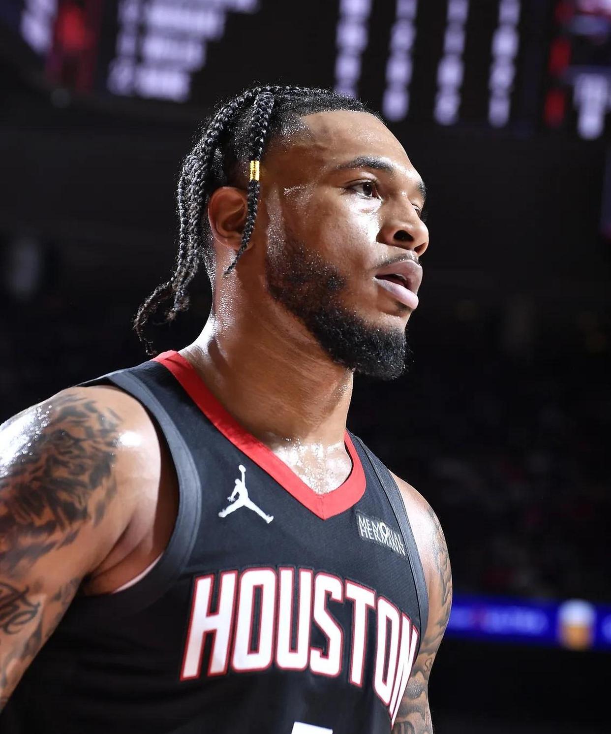 开云·体育app中国包含今晚华盛顿奇才调整名单以备NBA总决赛,外线爆发环节打磨,管理层满意,身体对抗强度拉满的词条