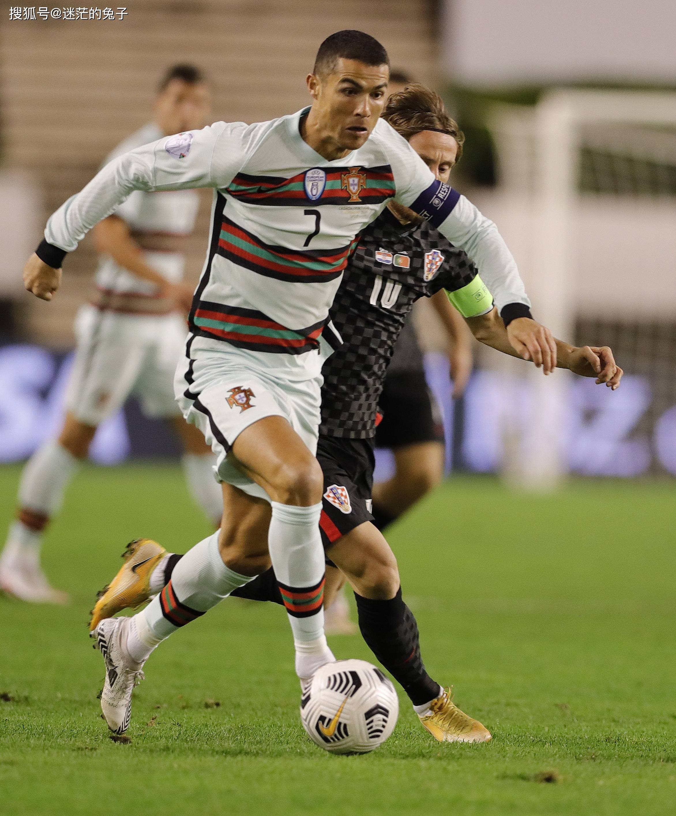 kaiyun·(中国)官方网站今晚欧超杯焦点战，葡萄牙体育刷新队史纪录，引发热议，更衣室氛围转暖的简单介绍