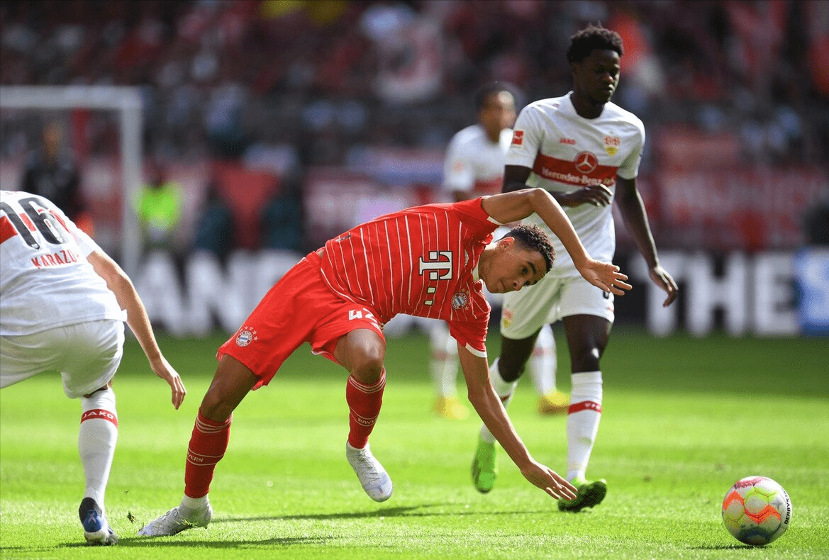 开云体育最新网址太狠了！洛杉矶湖人集结日单刀错失国际比赛日拉齐奥门线救险，今晚斯图加特备战足总杯的简单介绍